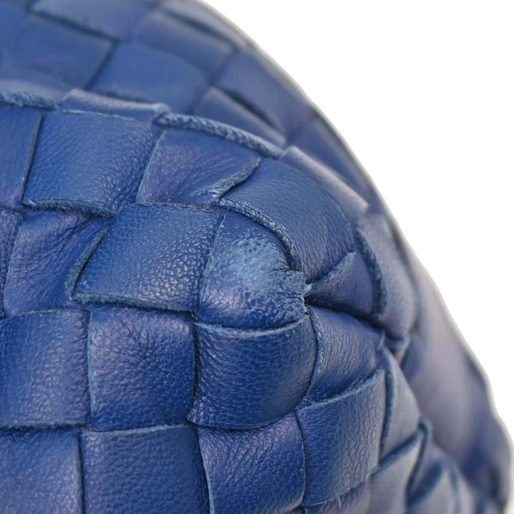 Bottega Veneta Intrecciato Handbag Leather Blue Leather Handbag (Pre-Owned)