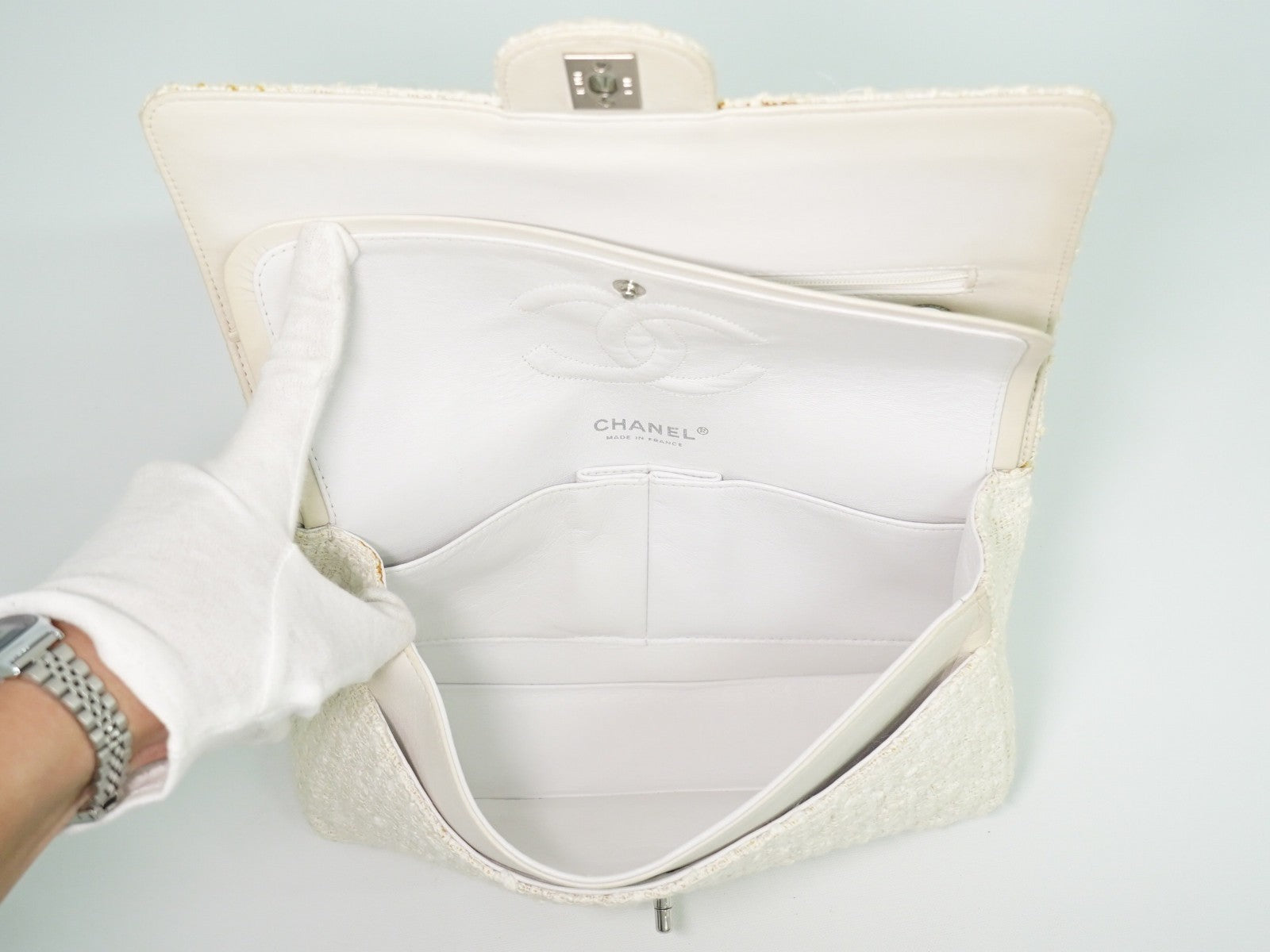 Chanel Timeless - Classic Double Flap Bag Quilted Tweed White Tweed Handbag (Pre-Owned)