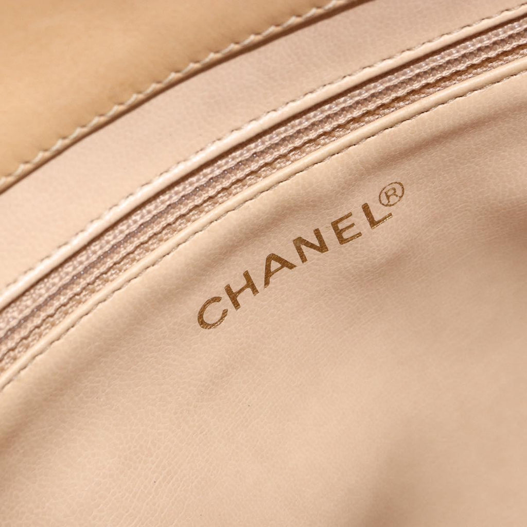 Chanel Vintage Convertible Tote Chevron Lambskin Beige Leather Tote Bag Bag (Pre-Owned)