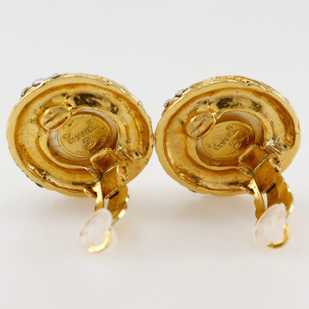 Chanel Vintage Round Clip-On Earrings Metal With Faux Pearl Gold Gold_Plated Earrings Jewelry (Pre-Owned)