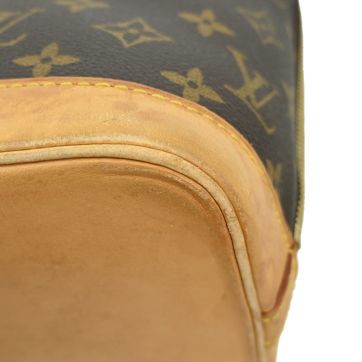 Louis Vuitton Alma Handbag Monogram Canvas Brown Canvas Handbag (Pre-Owned)