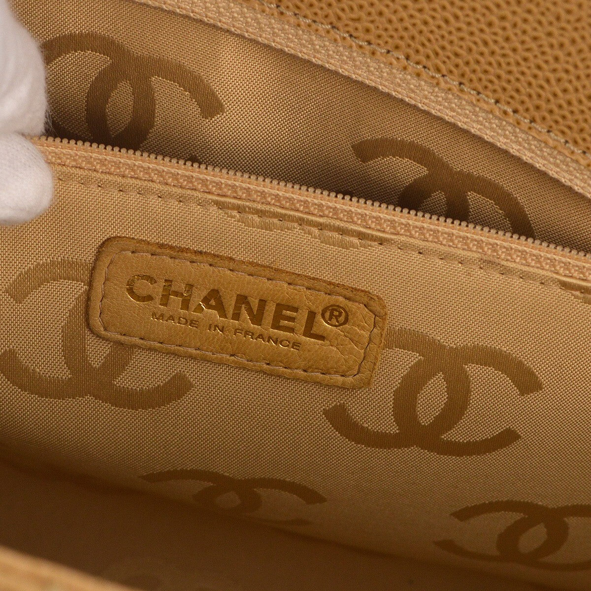 Chanel Vintage Chocolate Bar Zip Around Tote Quilted Calfskin Beige Leather Tote Bag Bag (Pre-Owned)