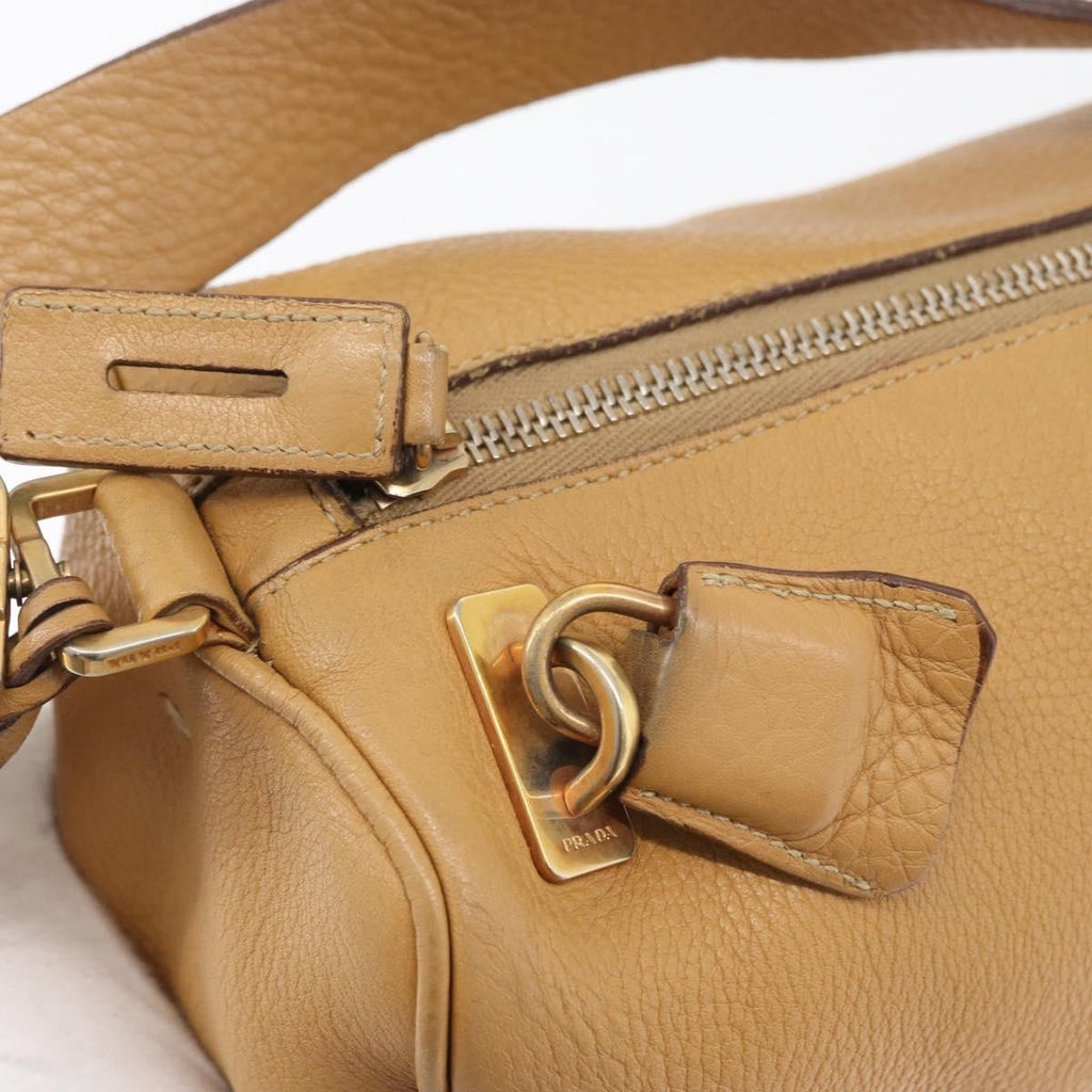 Prada Vintage Shoulder Bag Leather Brown Leather Shoulder Bag Bag (Pre-Owned)