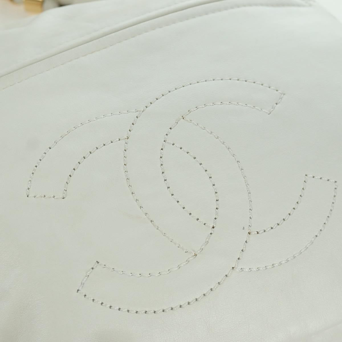 Chanel Rodeo Drive Hobo Leather White Leather Handbag (Pre-Owned)