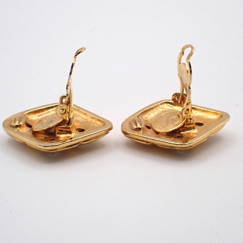 Chanel Vintage Cc Diamond Shape Clips-On Earrings Gold-Plated Gold Gold_Plated Earrings Jewelry (Pre-Owned)