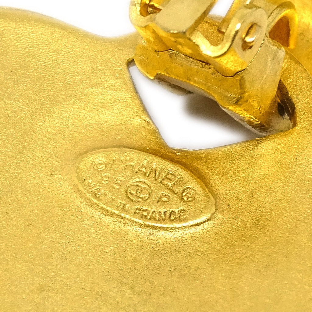 Chanel Vintage Cc Heart Clip-On Earrings Metal Gold Gold_Plated Earrings Jewelry (Pre-Owned)