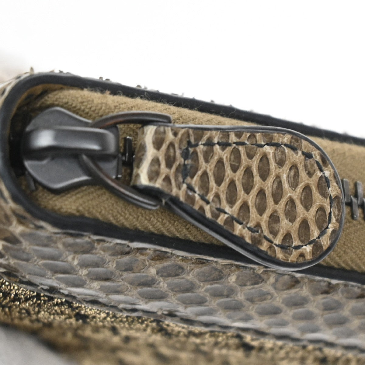 Bottega Veneta Intrecciato Long Zip  Wallet Leather Brown Leather Wallets Accessory (Pre-Owned)