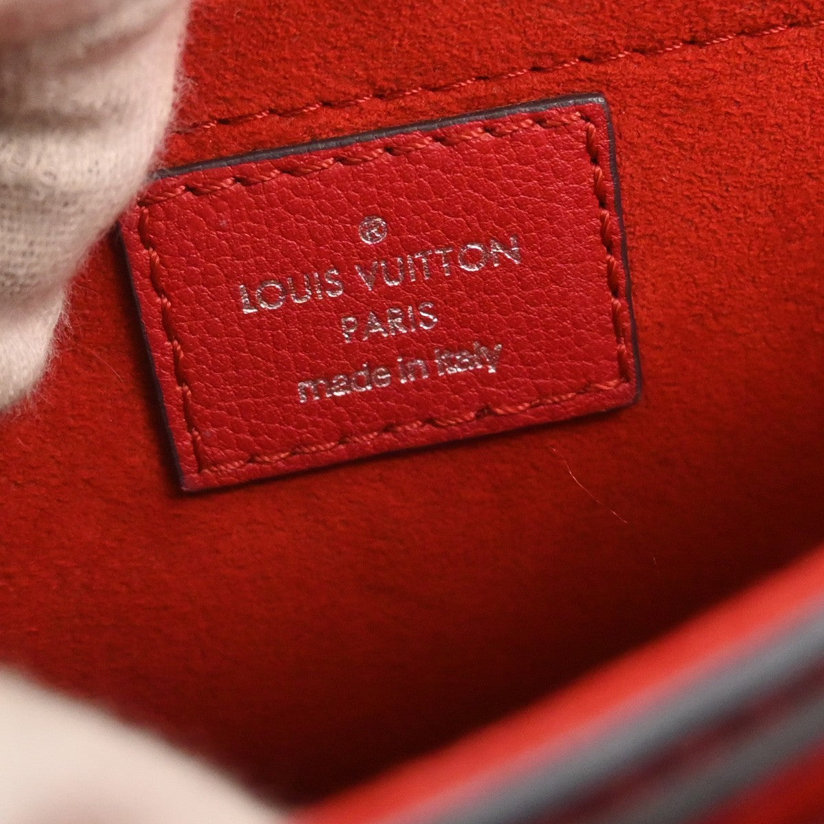 Louis Vuitton Very Messenger Monogram Leather Red Leather Shoulder Bag Bag (Pre-Owned)