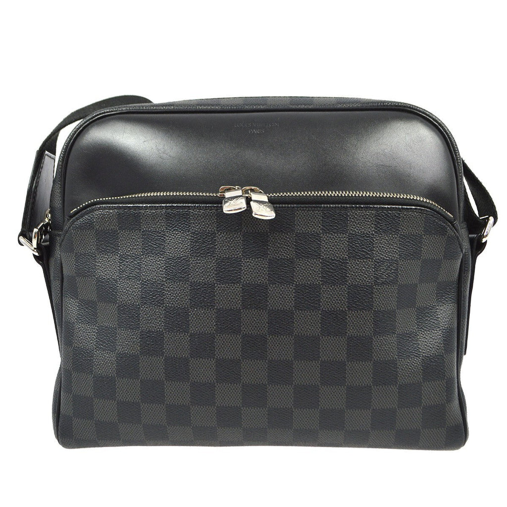 Louis Vuitton Dayton Reporter Bag Damier Graphite Black Canvas Shoulder Bag Bag (Pre-Owned)