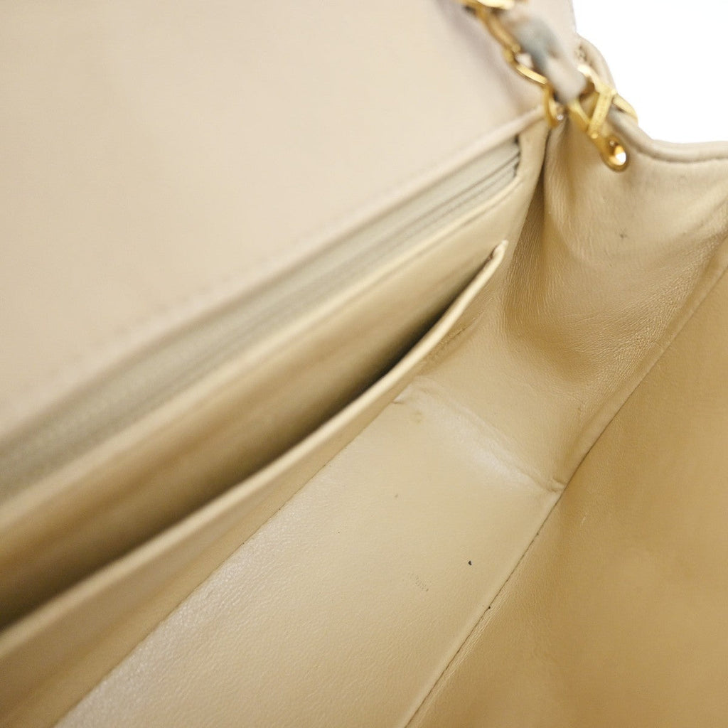Chanel Diana Flap Bag Quilted Lambskin Beige Leather Shoulder Bag Bag (Pre-Owned)