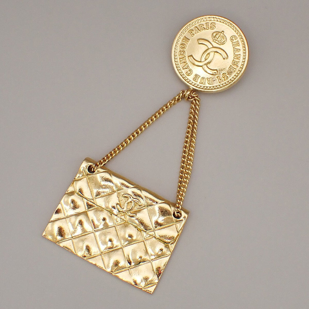 Chanel Vintage Medallion Flap Bag Brooch Metal Gold Gold_Plated Brooch Jewelry (Pre-Owned)