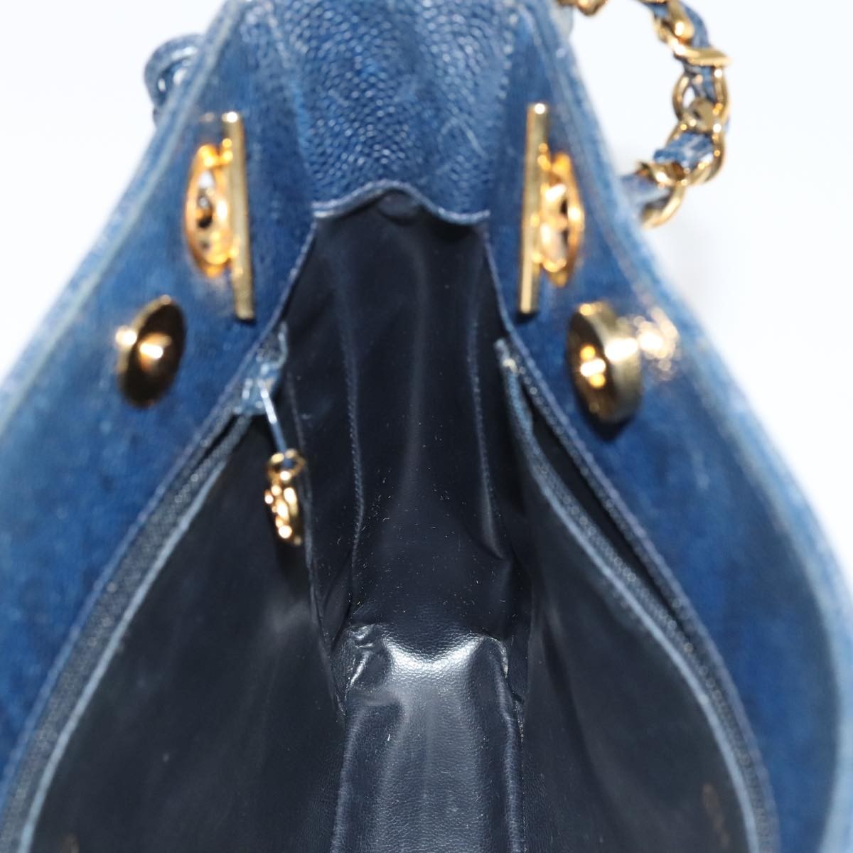 Chanel Vintage Shoulder Bag Leather Navy Leather Shoulder Bag Bag (Pre-Owned)