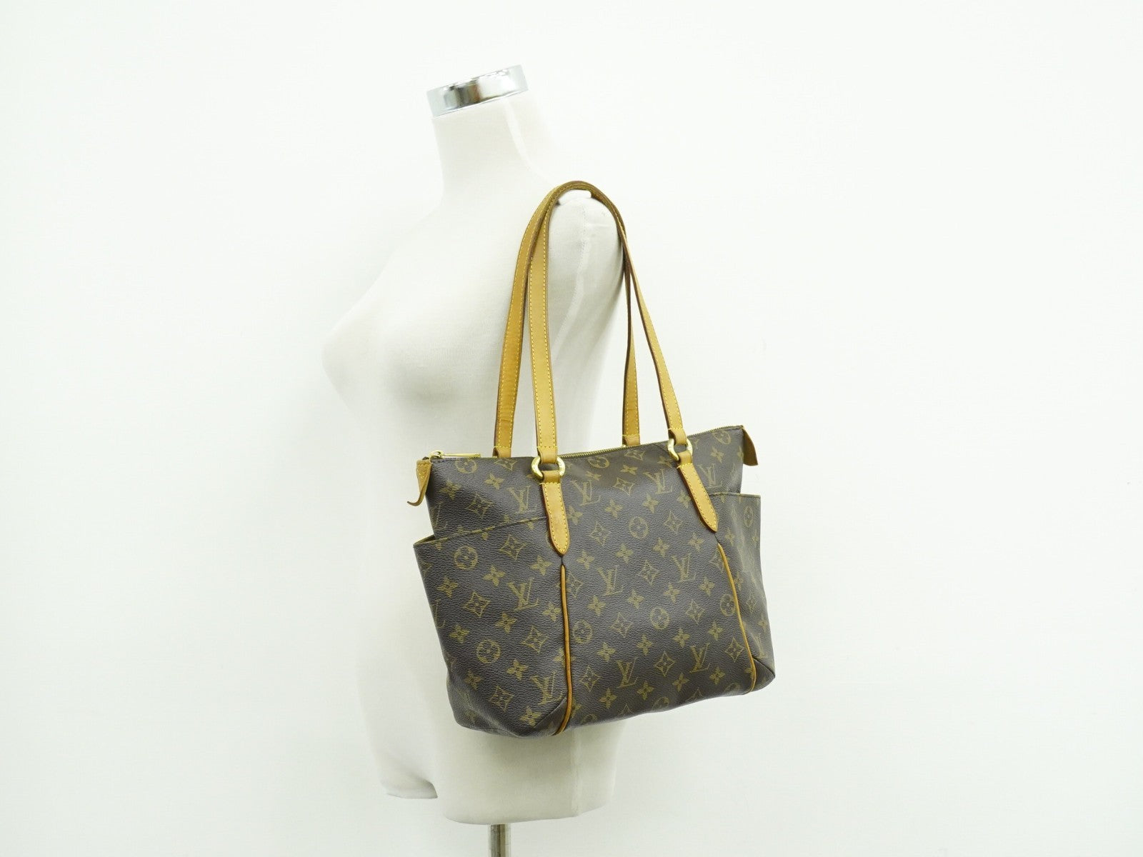 Louis Vuitton Totally Handbag Monogram Canvas Brown Canvas Tote Bag Bag (Pre-Owned)