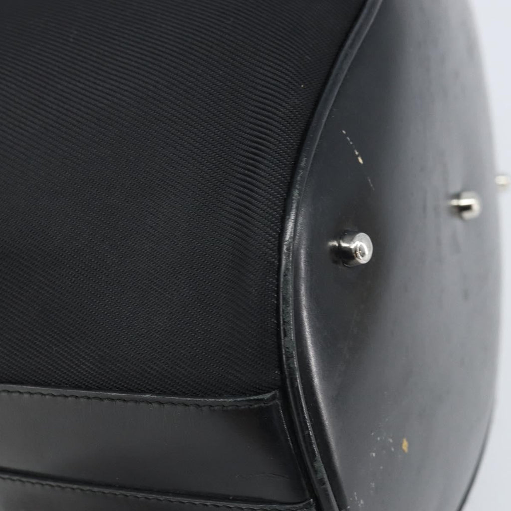 Gucci Vintage Bamboo Bucket Bag Nylon And Leather Black Nylon Handbag (Pre-Owned)