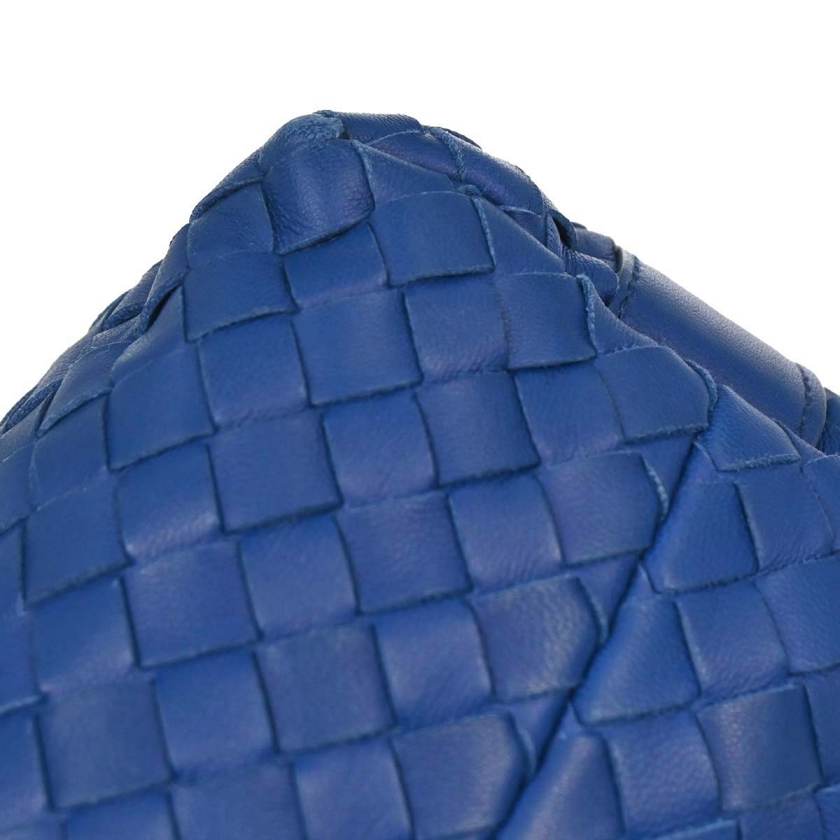 Bottega Veneta Intrecciato Handbag Leather Blue Leather Handbag (Pre-Owned)