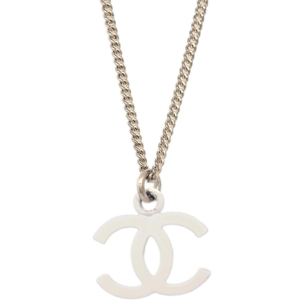 Chanel Vintage Cc Pendant Long Necklace Metal Silver Silver_Plated Necklace Jewelry (Pre-Owned)