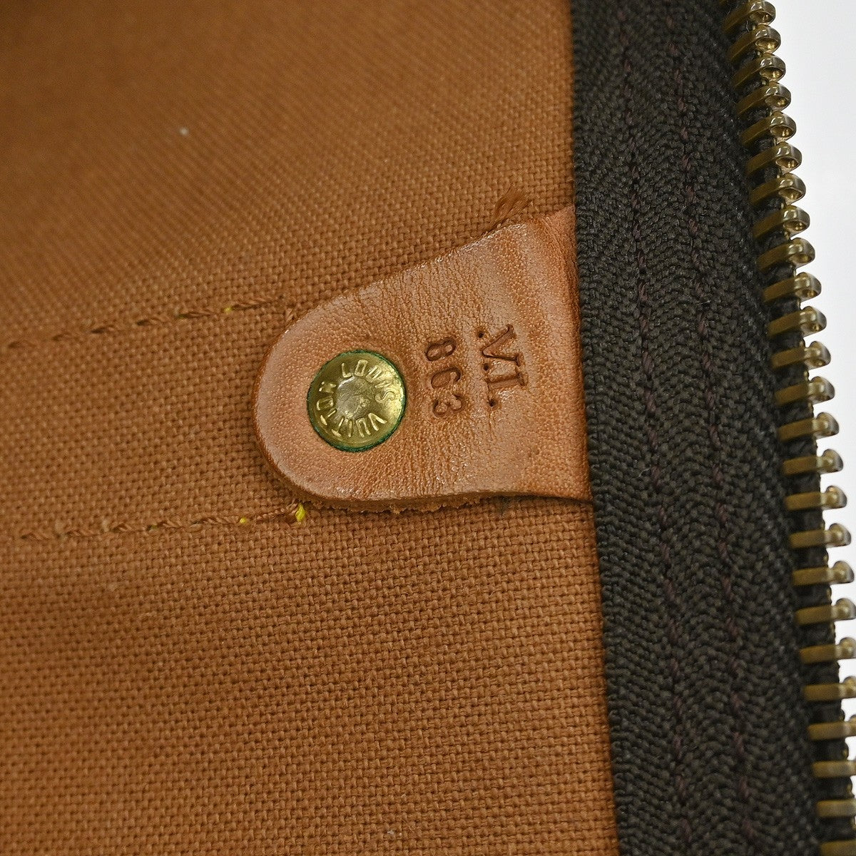 Louis Vuitton Keepall Bag Monogram Canvas Brown Leather Travel Bag Bag (Pre-Owned)