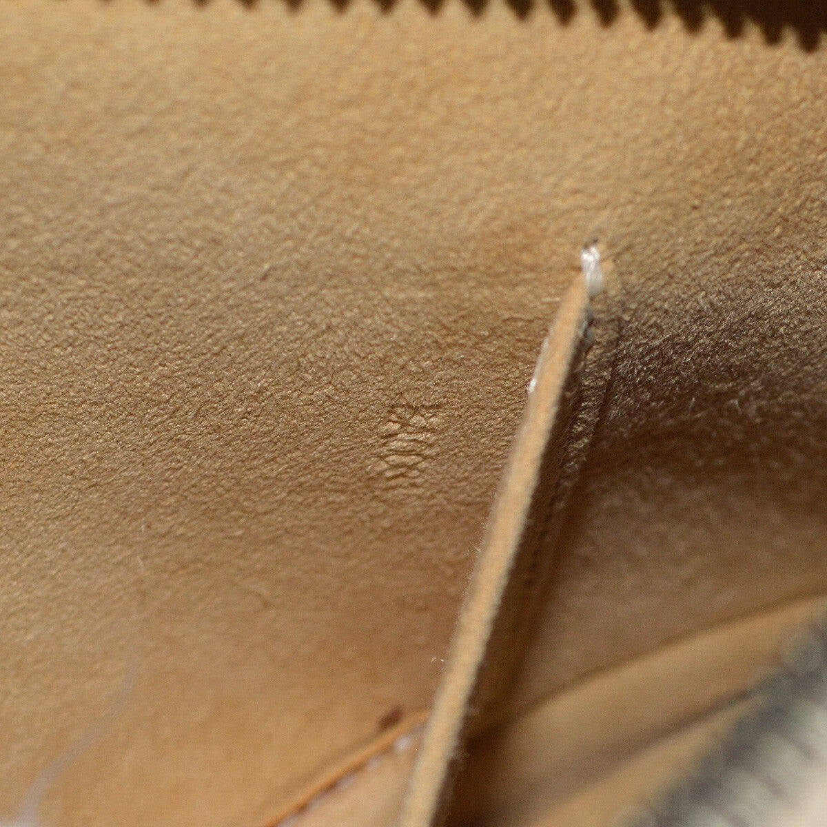 Louis Vuitton Alma Handbag Limited Edition Graffiti Leather Beige Leather Handbag (Pre-Owned)
