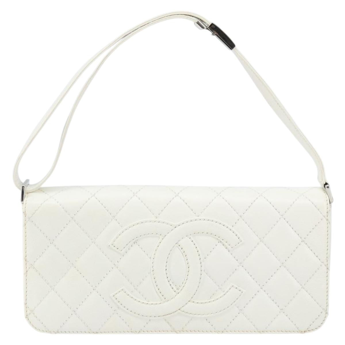 Chanel Vintage Timeless Cc Adjustable Shoulder Bag Quilted Calfskin White Leather Shoulder Bag Bag (Pre-Owned)
