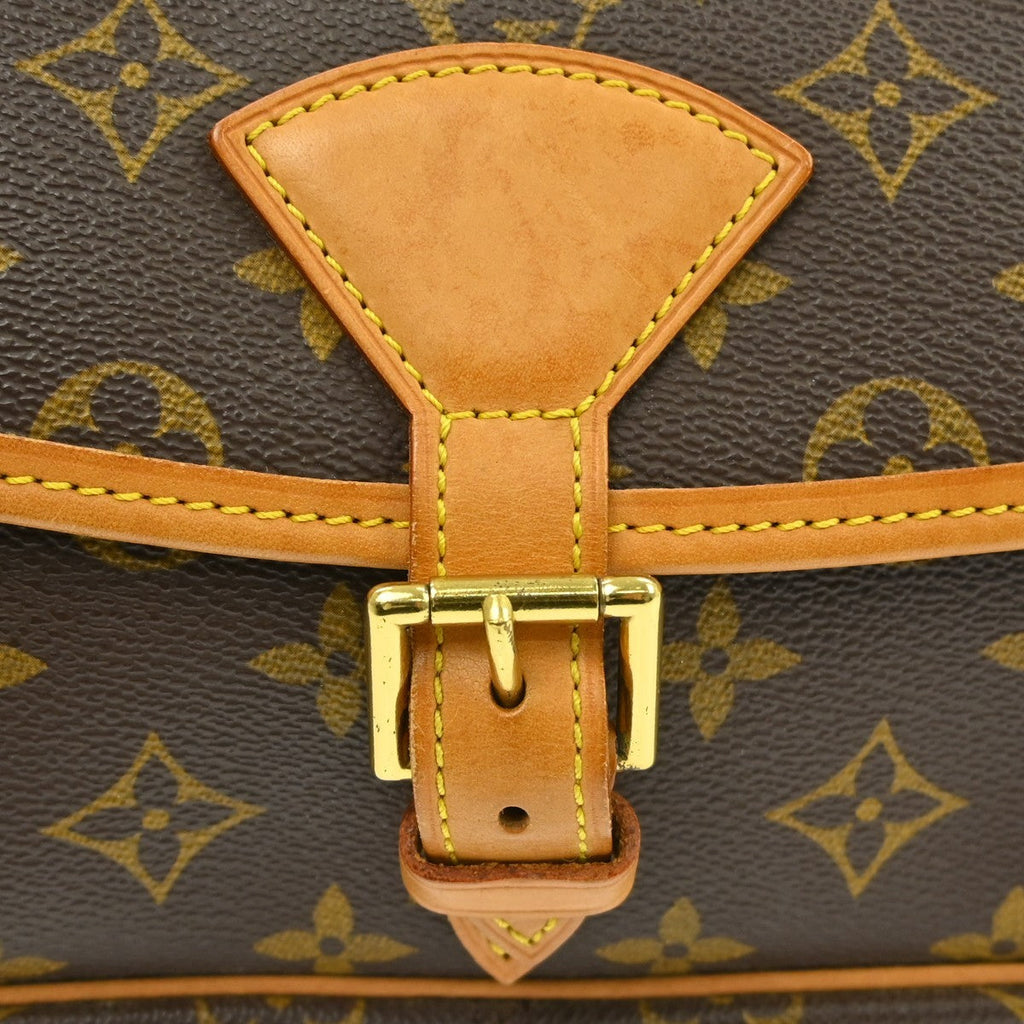 Louis Vuitton Sologne Handbag Monogram Canvas Brown Canvas Shoulder Bag Bag (Pre-Owned)