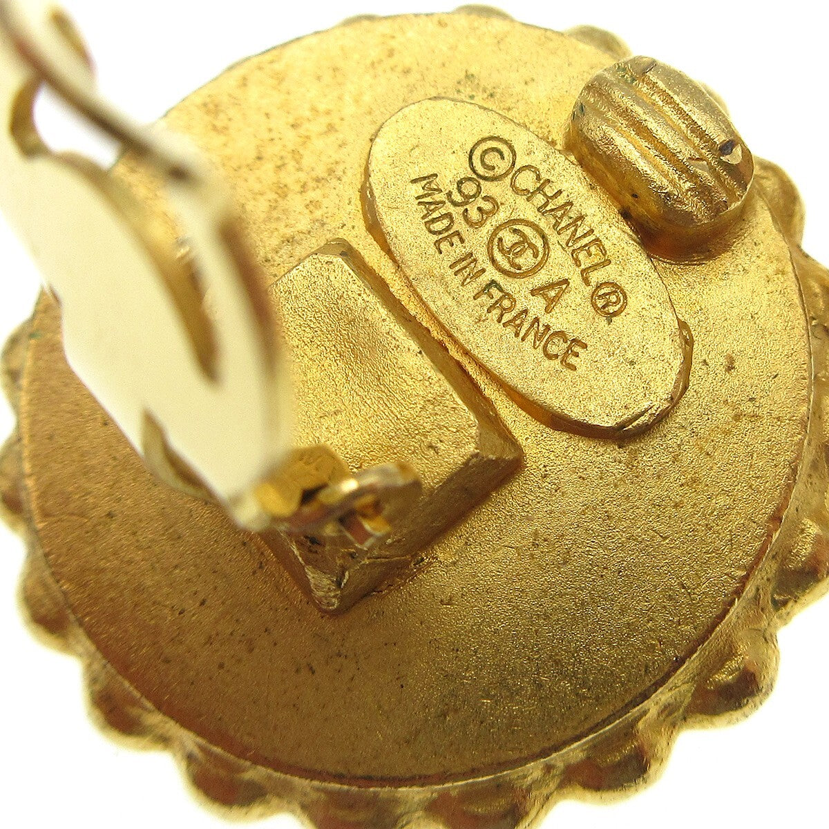 Chanel Cc Round Stud Earrings Metal And Enamel Gold Gold_Plated Earrings Jewelry (Pre-Owned)