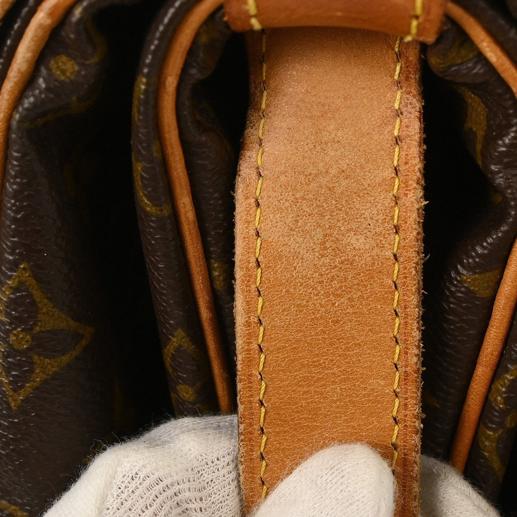 Louis Vuitton Saumur Handbag Monogram Canvas Brown Canvas Shoulder Bag Bag (Pre-Owned)