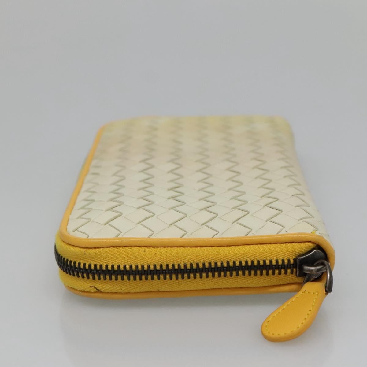 Bottega Veneta Intrecciato Long Zip  Wallet Leather Beige Leather Wallets Accessory (Pre-Owned)