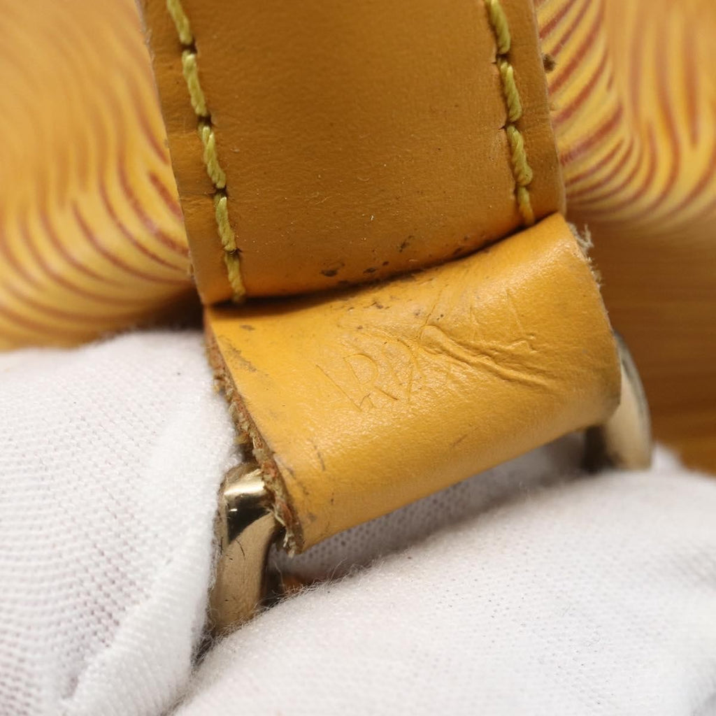 Louis Vuitton Petit Noe Handbag Epi Leather Yellow Leather Shoulder Bag Bag (Pre-Owned)