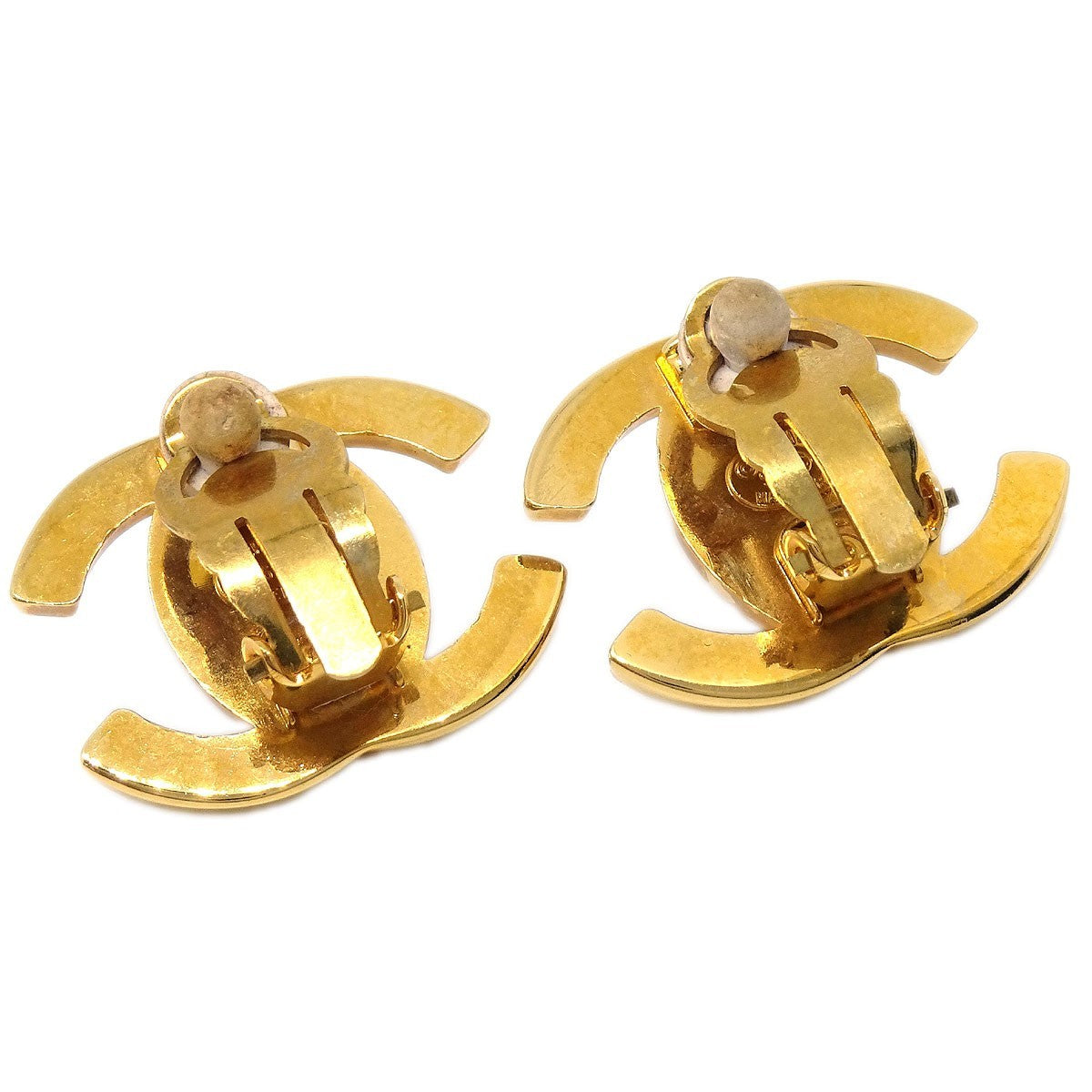 Chanel Cc Turnlock Clip-On Earrings Metal Gold Gold_Plated Earrings Jewelry (Pre-Owned)