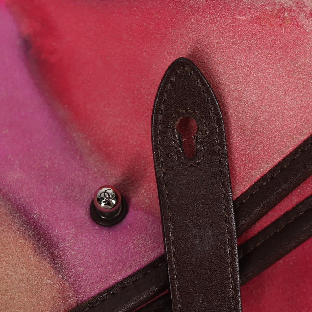 Chanel Flower Power Messenger Bag Multicolor Printed Nubuck Multicolour Suede Shoulder Bag Bag (Pre-Owned)