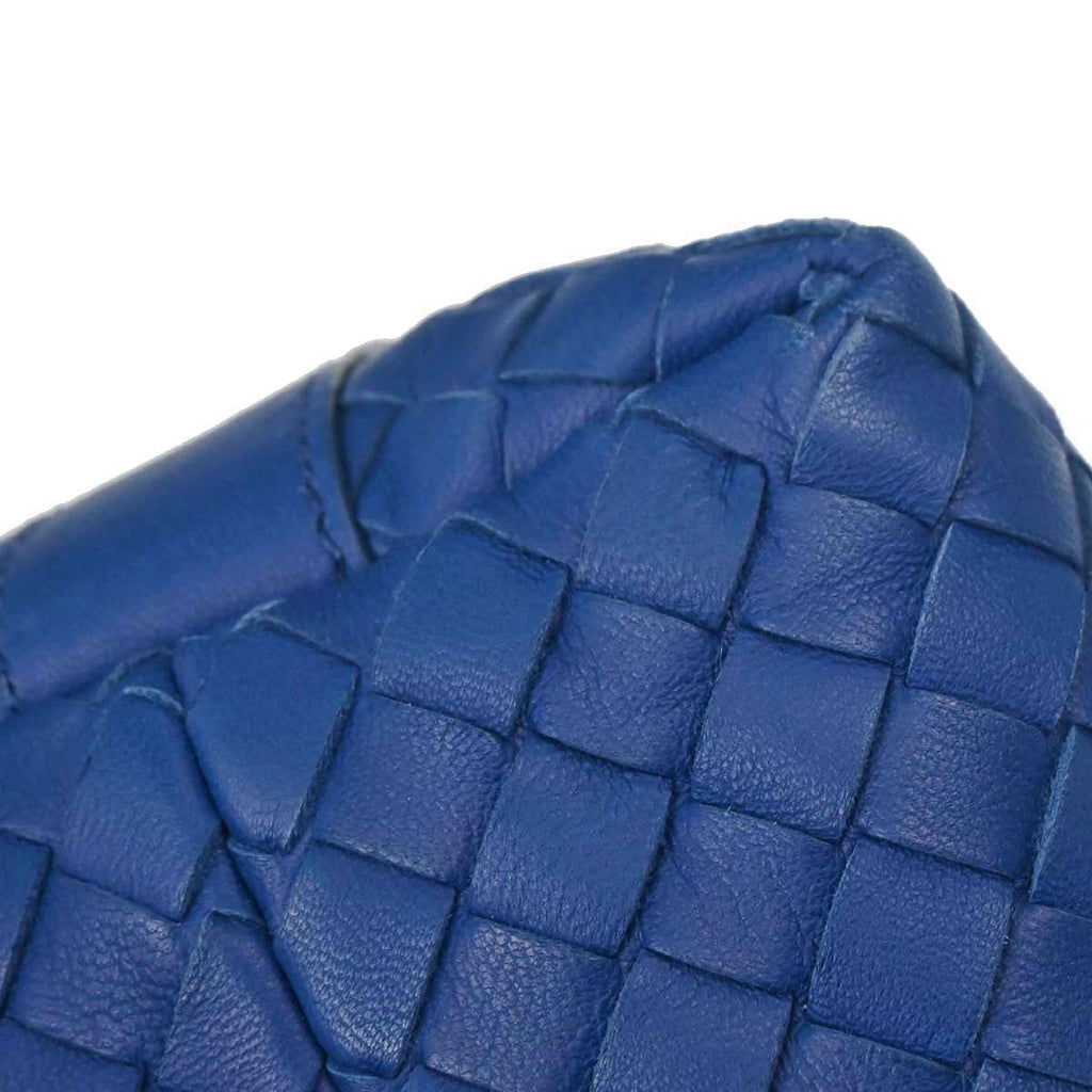 Bottega Veneta Intrecciato Handbag Leather Blue Leather Handbag (Pre-Owned)