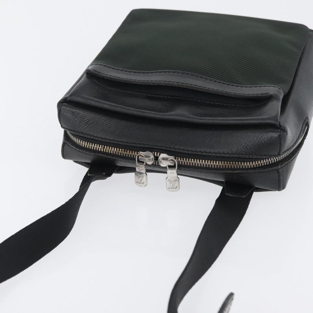 Louis Vuitton Sayan Messenger Bag Taiga Leather And Canvas Black Leather Shoulder Bag Bag (Pre-Owned)