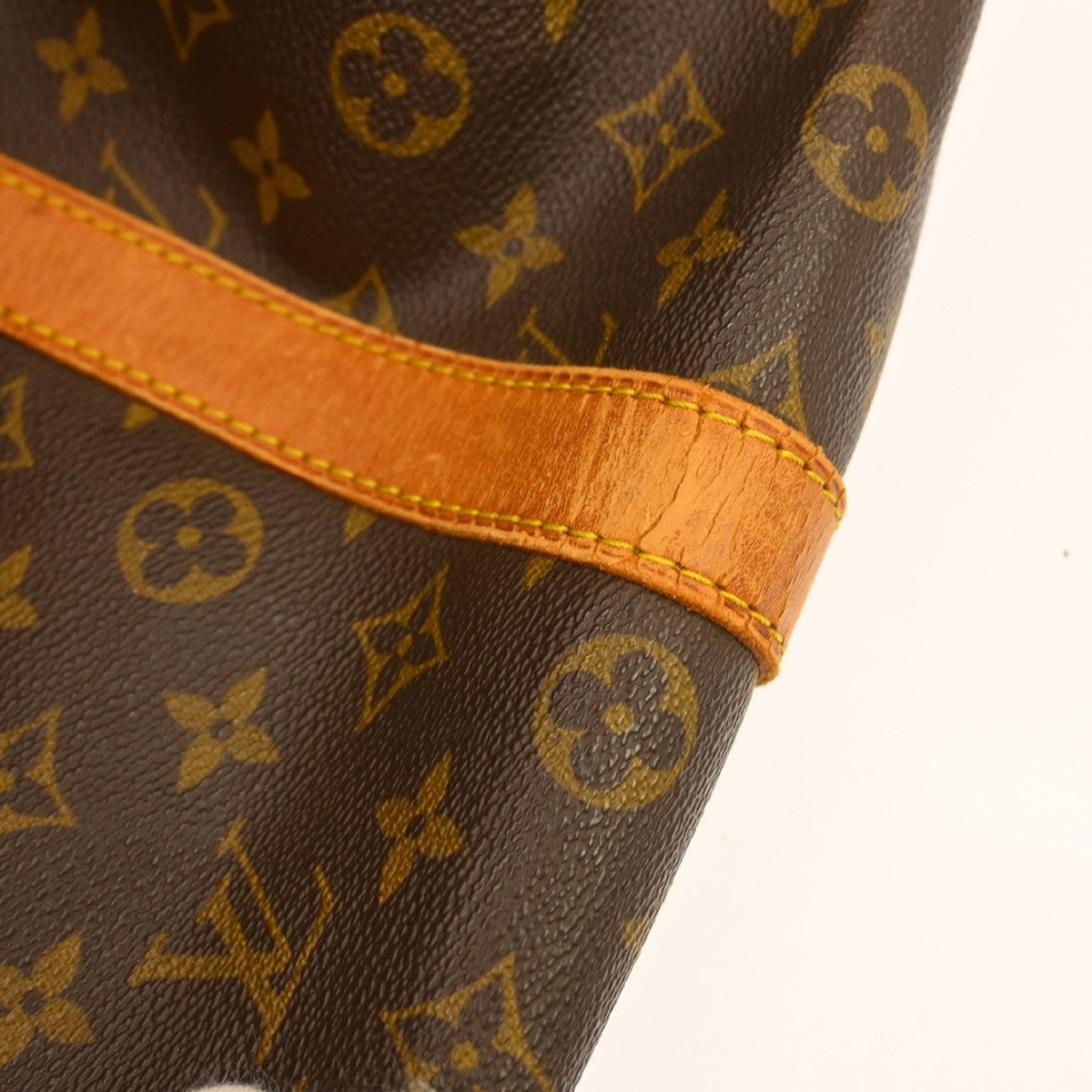 Louis Vuitton Keepall Bag Monogram Canvas Brown Canvas Travel Bag Bag (Pre-Owned)