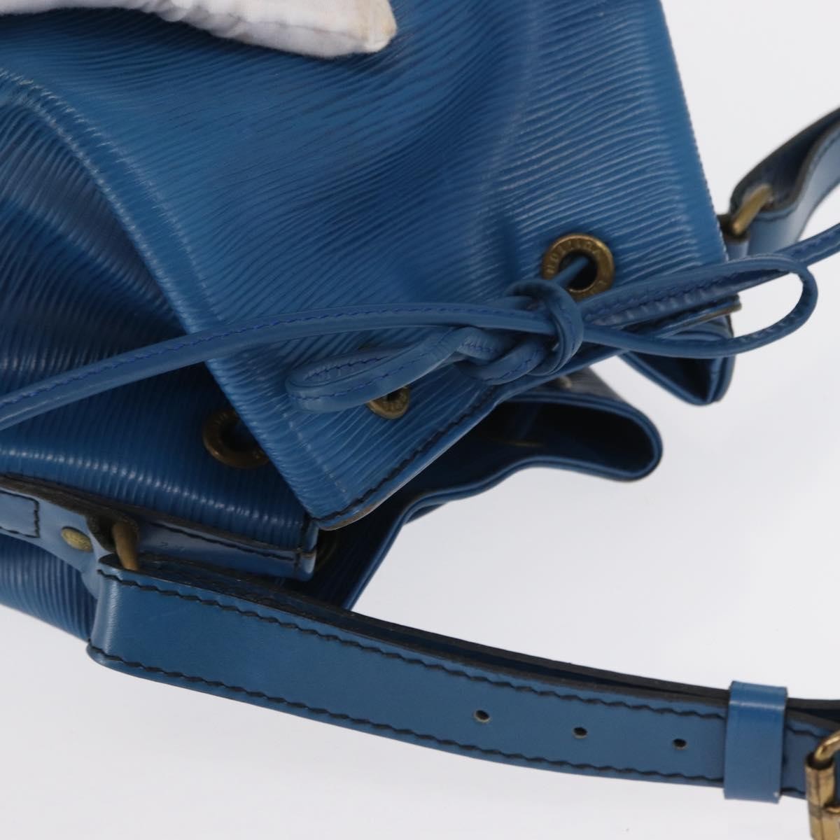 Louis Vuitton Petit Noe Handbag Epi Leather Blue Leather Shoulder Bag Bag (Pre-Owned)
