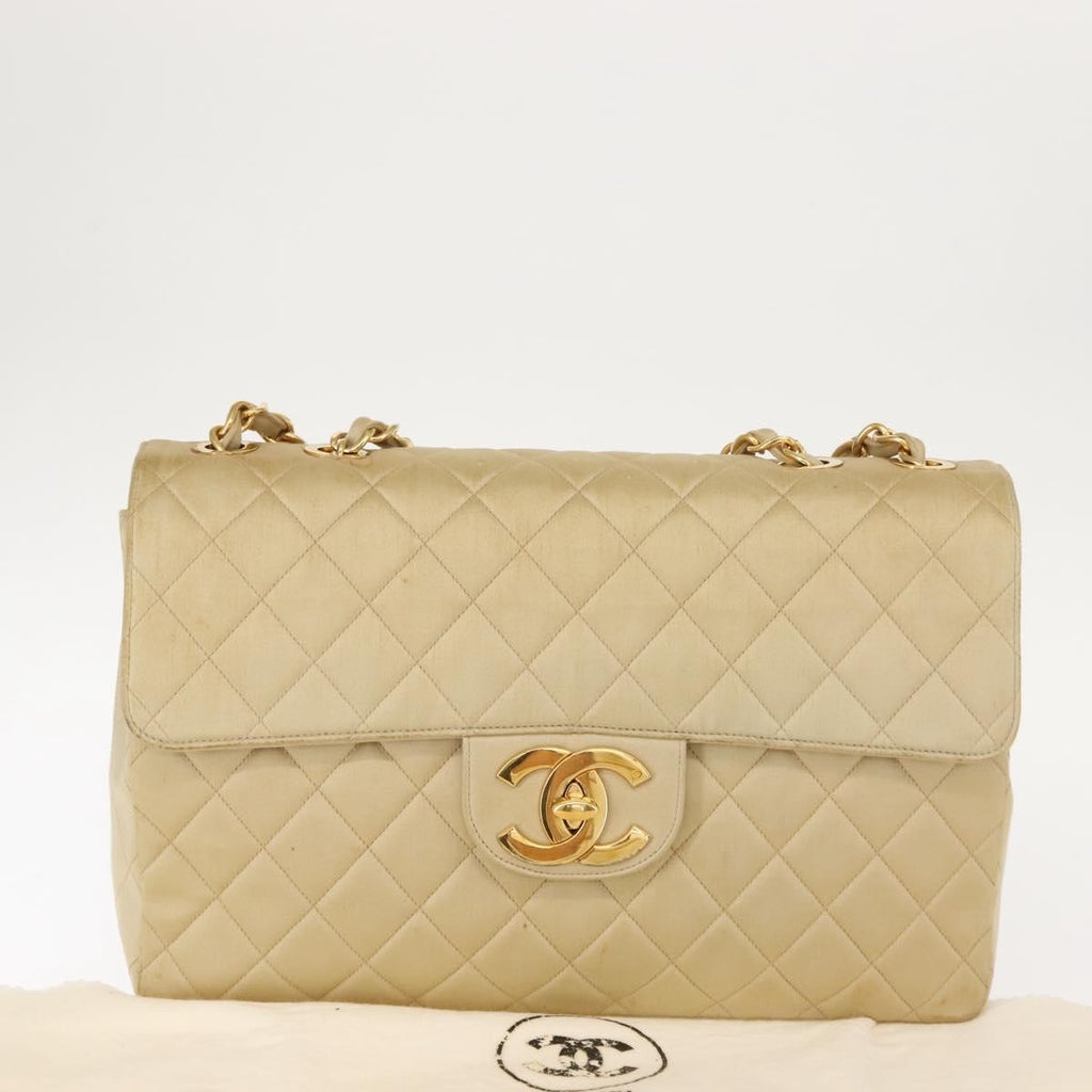 Chanel Vintage Classic Single Flap Bag Silk Beige Satin Shoulder Bag Bag (Pre-Owned)