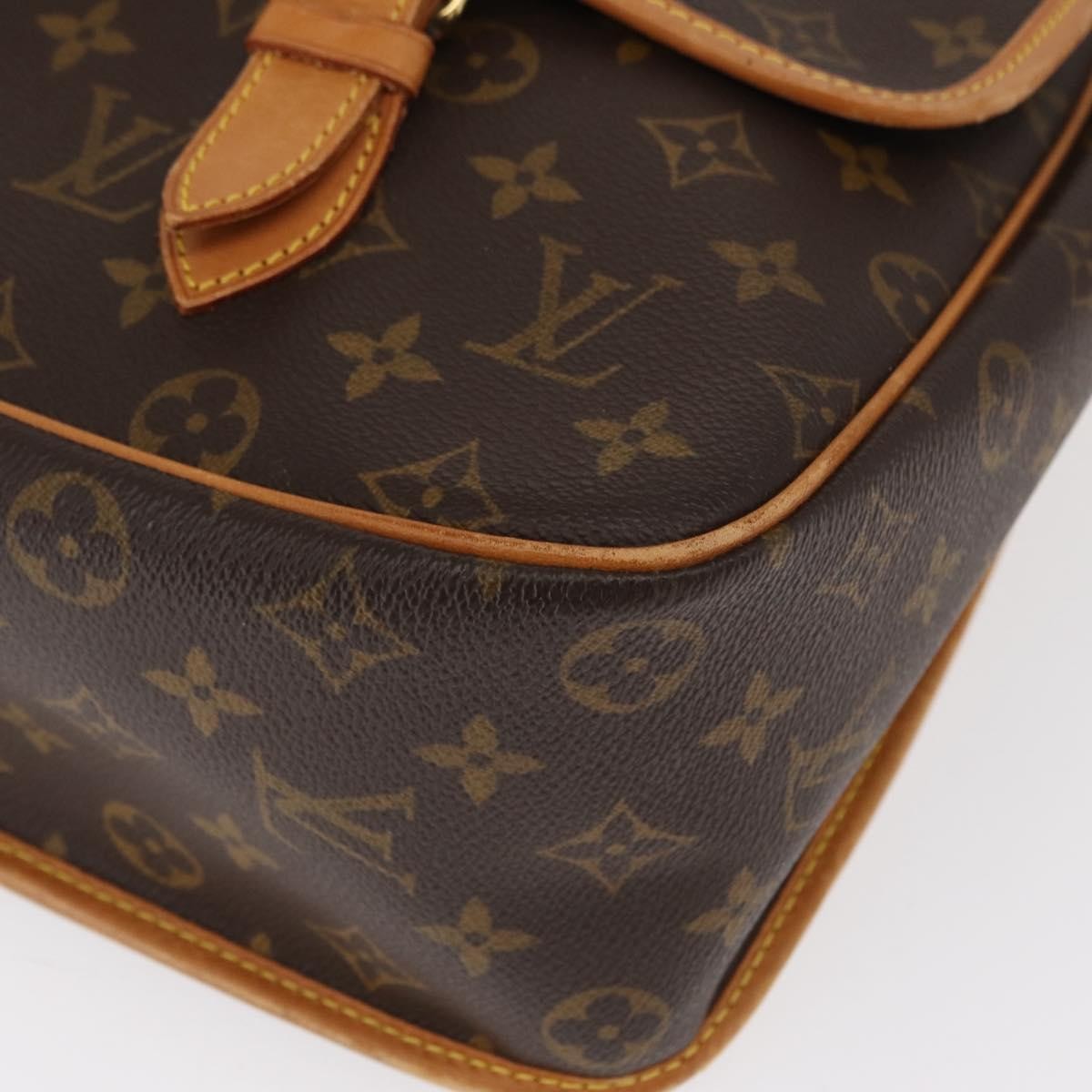 Louis Vuitton Sac Gibeciere Messenger Bag Monogram Canvas Brown Canvas Shoulder Bag Bag (Pre-Owned)