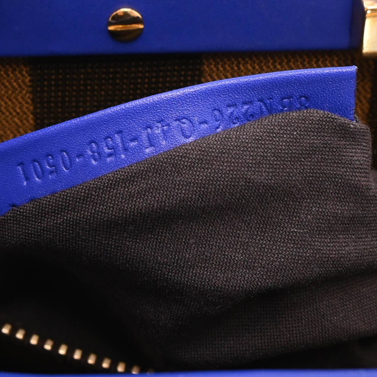 Fendi Peekaboo Bag Soft Leather Blue Leather Handbag (Pre-Owned)