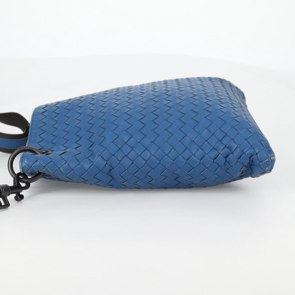 Bottega Veneta Flat Messenger Bag Intrecciato Nappa Blue Leather Shoulder Bag Bag (Pre-Owned)