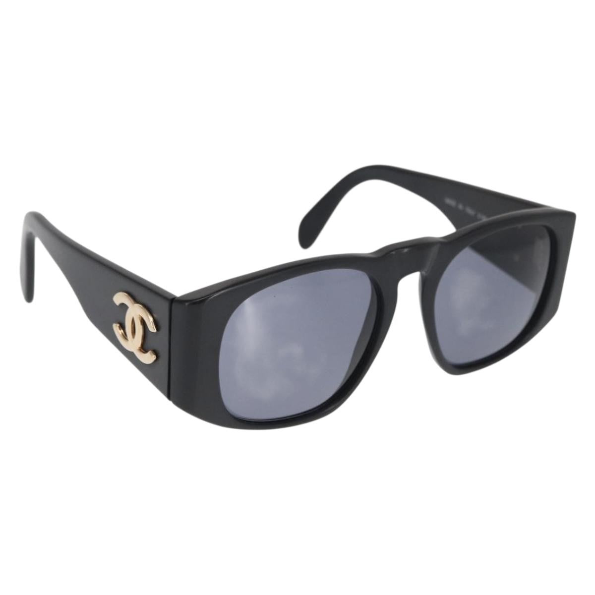 Chanel Logo Cc Sunglasses Plastic Black Plastic Sunglasse Accessory (Pre-Owned)