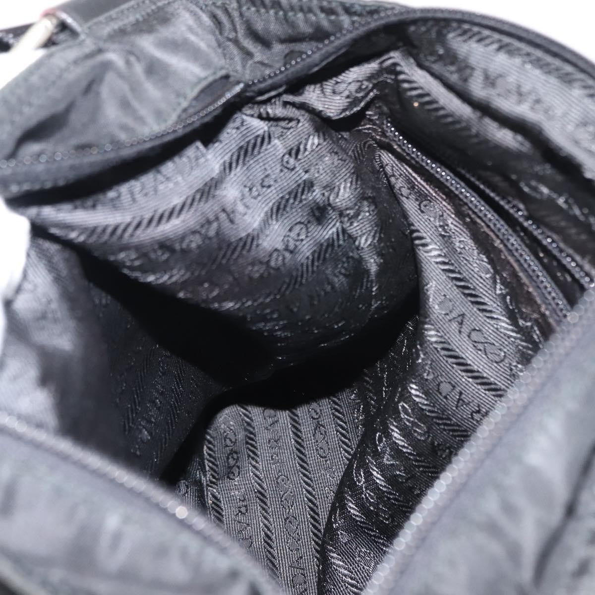 Prada Flat Messenger Bag Tessuto Black Nylon Shoulder Bag Bag (Pre-Owned)