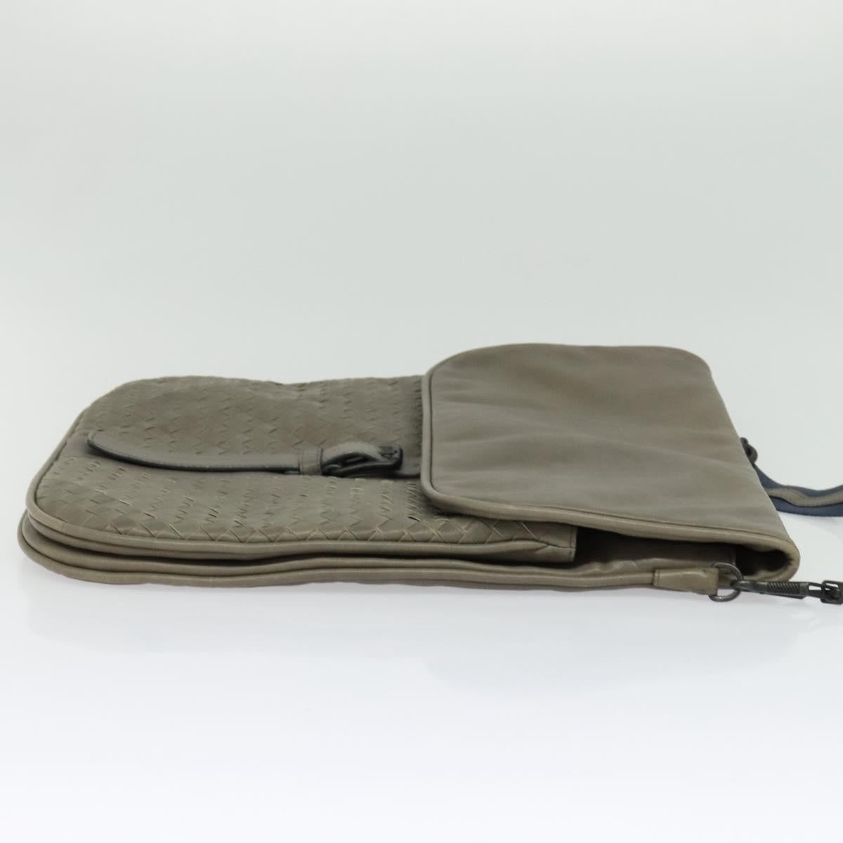 Bottega Veneta Vintage Flap Shoulder Bag Intrecciato Leather Gray Leather Shoulder Bag Bag (Pre-Owned)