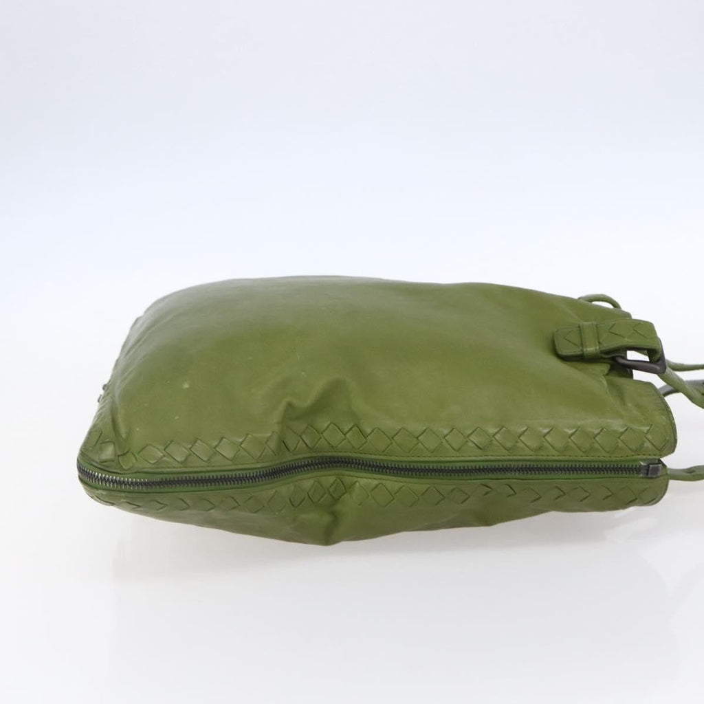 Bottega Veneta Intrecciato Leather Green Leather Shoulder Bag Bag (Pre-Owned)