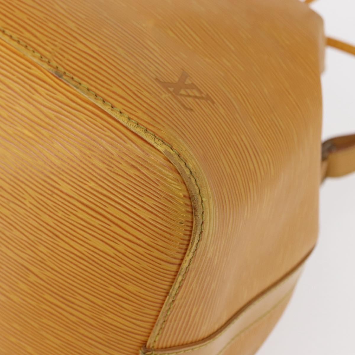 Louis Vuitton Petit Noe Handbag Epi Leather Yellow Leather Shoulder Bag Bag (Pre-Owned)