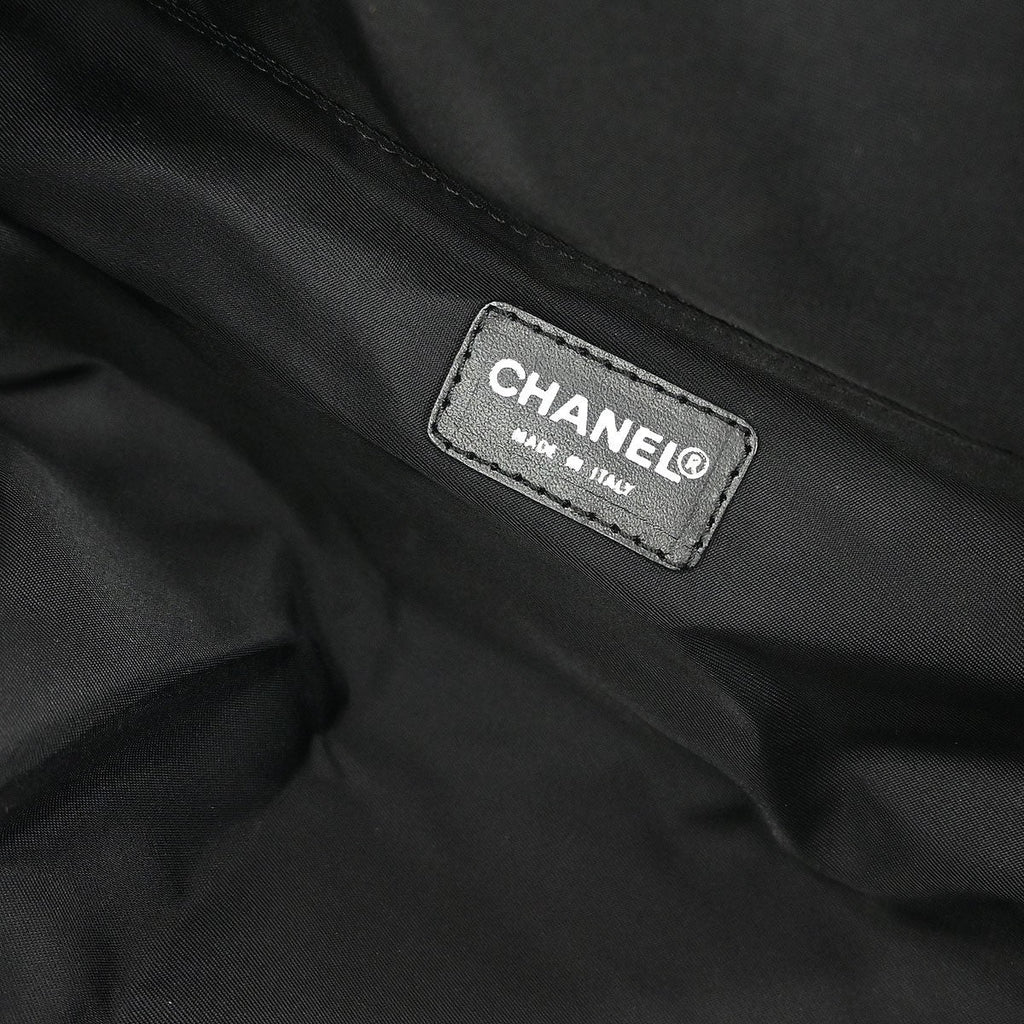 Chanel Travel Line Barrel Bag Nylon Black Nylon Handbag (Pre-Owned)