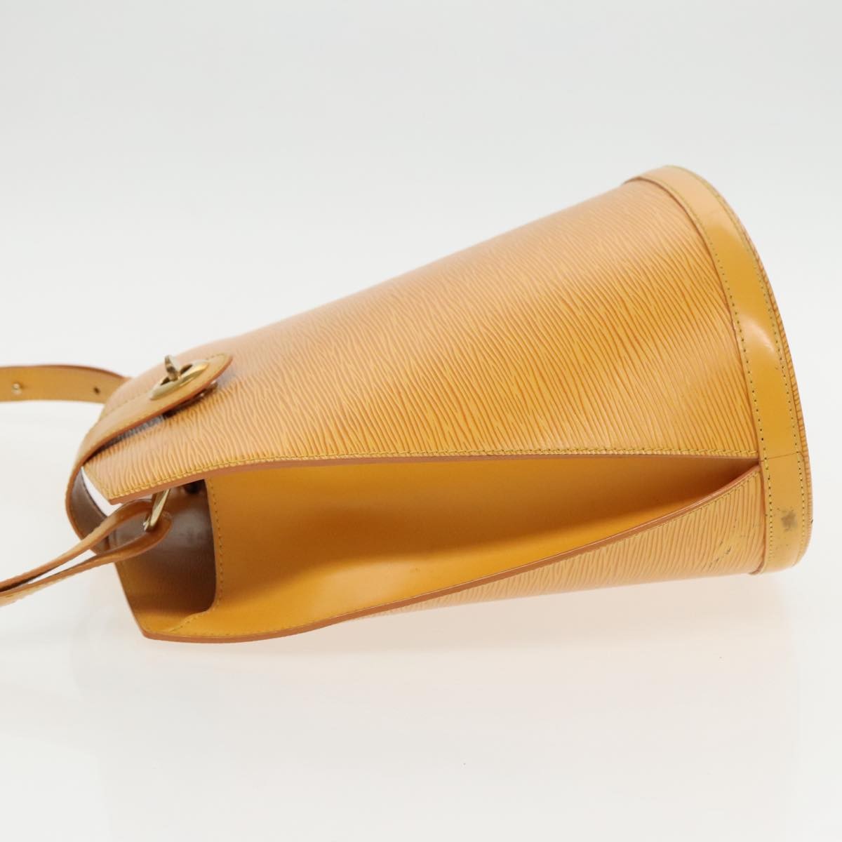 Louis Vuitton Cluny Shoulder Bag Epi Leather Yellow Leather Shoulder Bag Bag (Pre-Owned)
