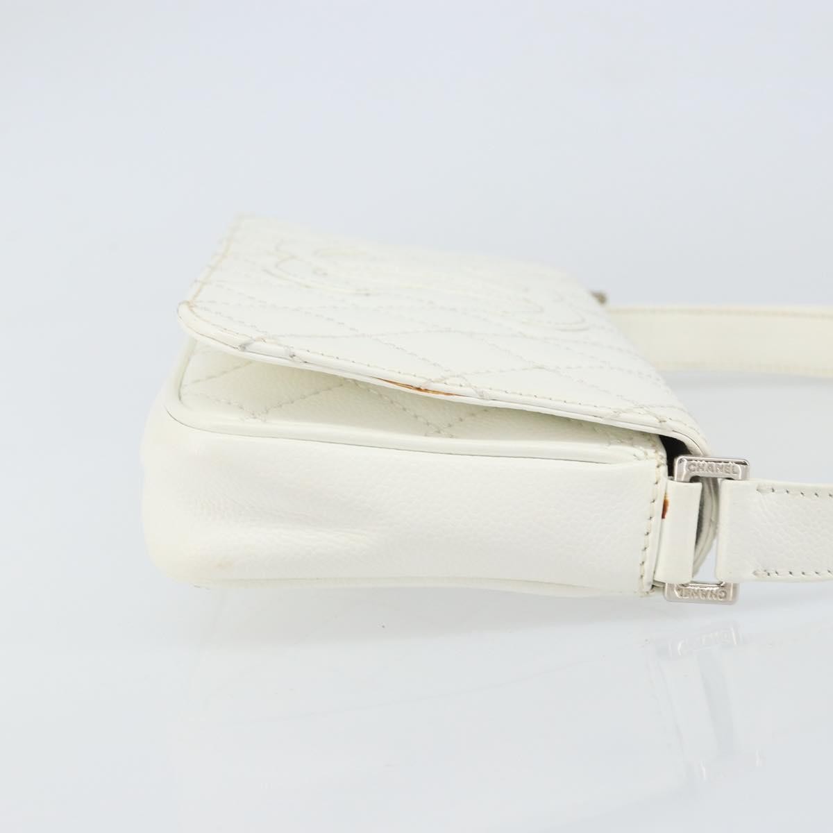 Chanel Vintage Timeless Cc Adjustable Shoulder Bag Quilted Calfskin White Leather Shoulder Bag Bag (Pre-Owned)