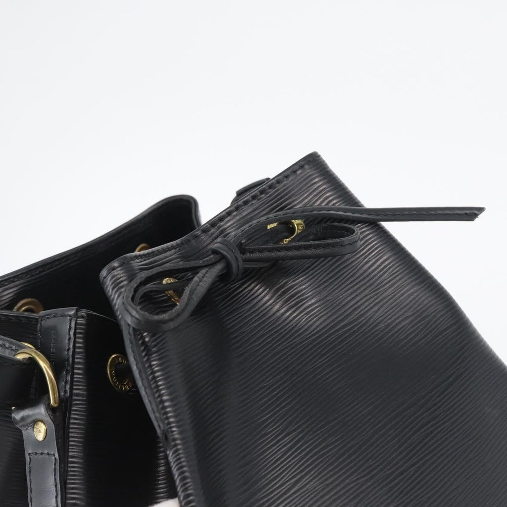 Louis Vuitton Noe Handbag Epi Leather Black Leather Shoulder Bag Bag (Pre-Owned)