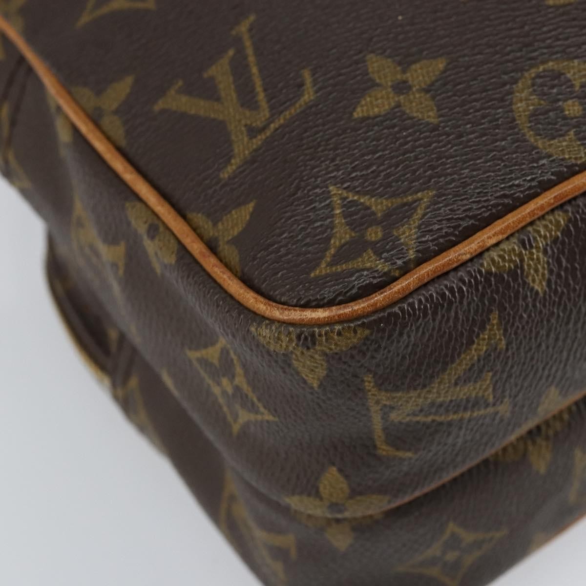 Louis Vuitton Amazone Bag Monogram Canvas Brown Canvas Shoulder Bag Bag (Pre-Owned)