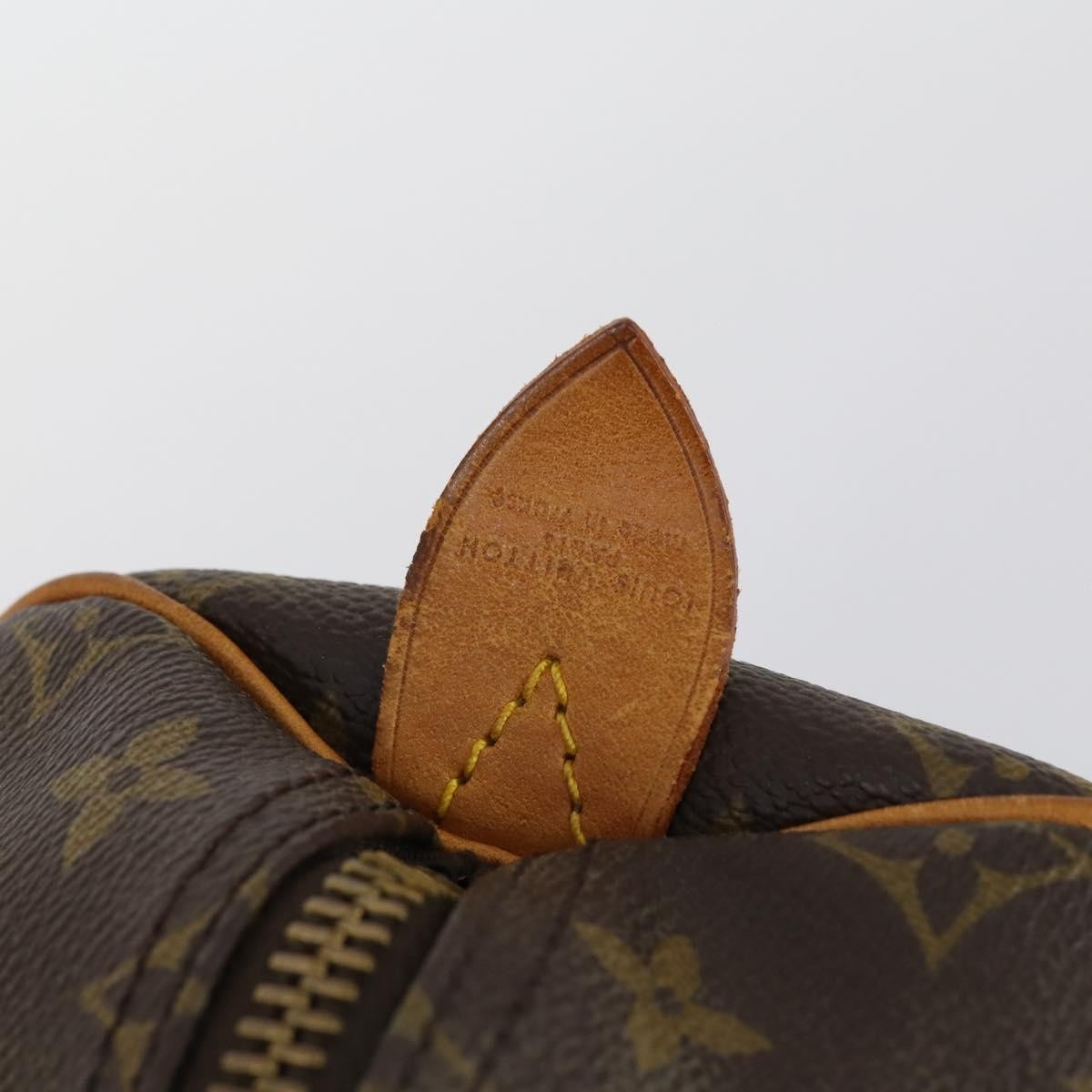 Louis Vuitton Keepall Bag Monogram Canvas Brown Canvas Travel Bag Bag (Pre-Owned)