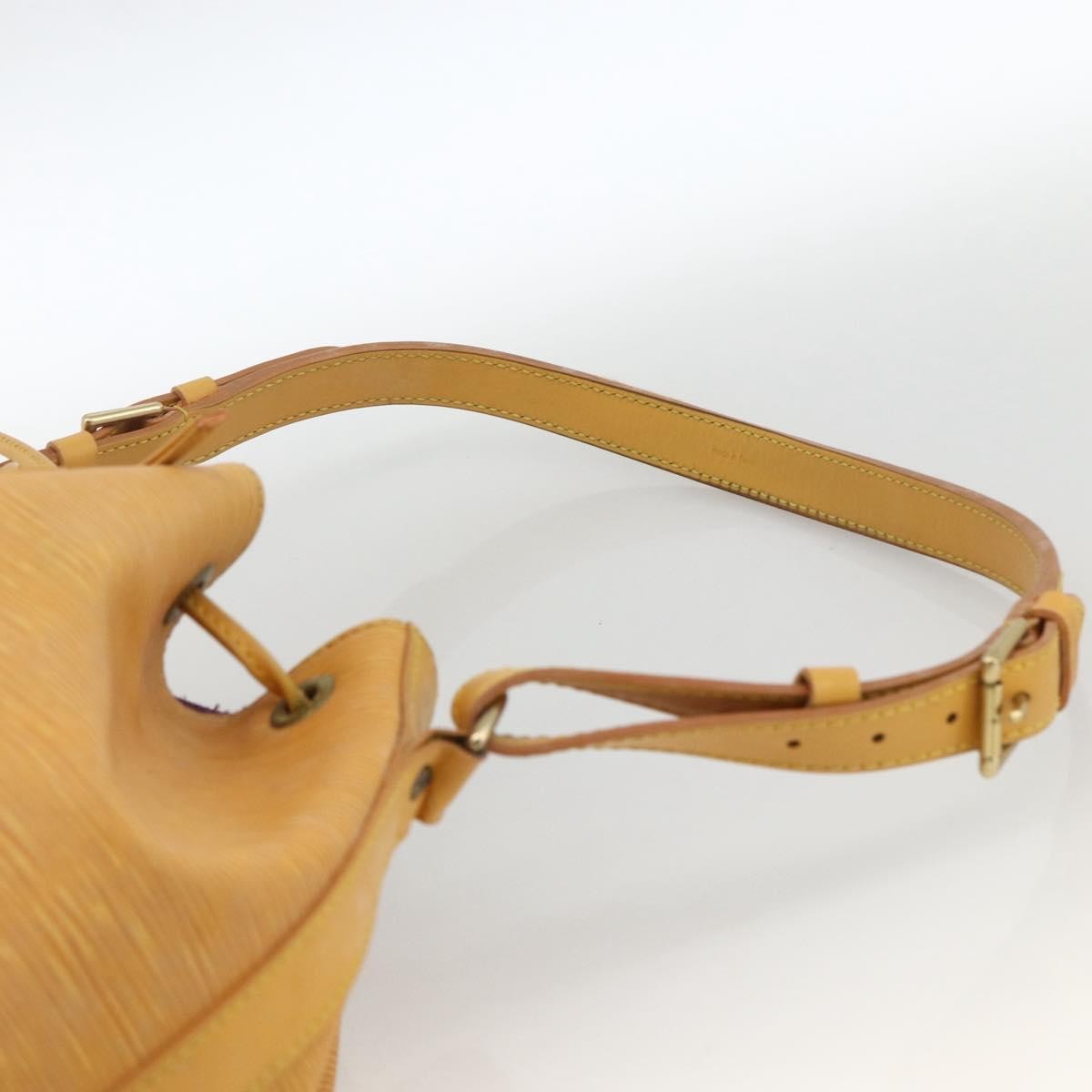 Louis Vuitton Petit Noe Handbag Epi Leather Yellow Leather Shoulder Bag Bag (Pre-Owned)